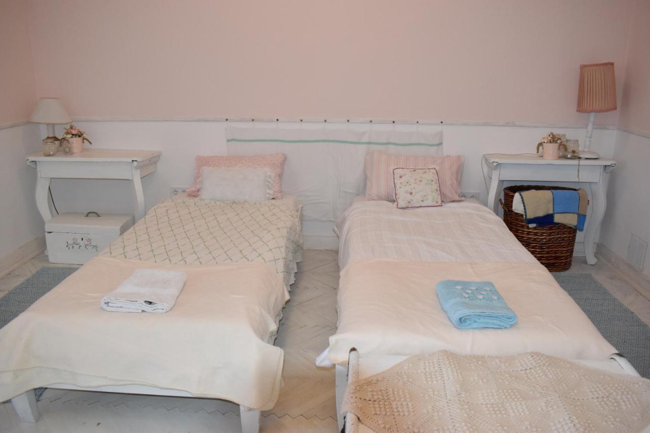 Malomszeg Apartman 2 ペーチ エクステリア 写真